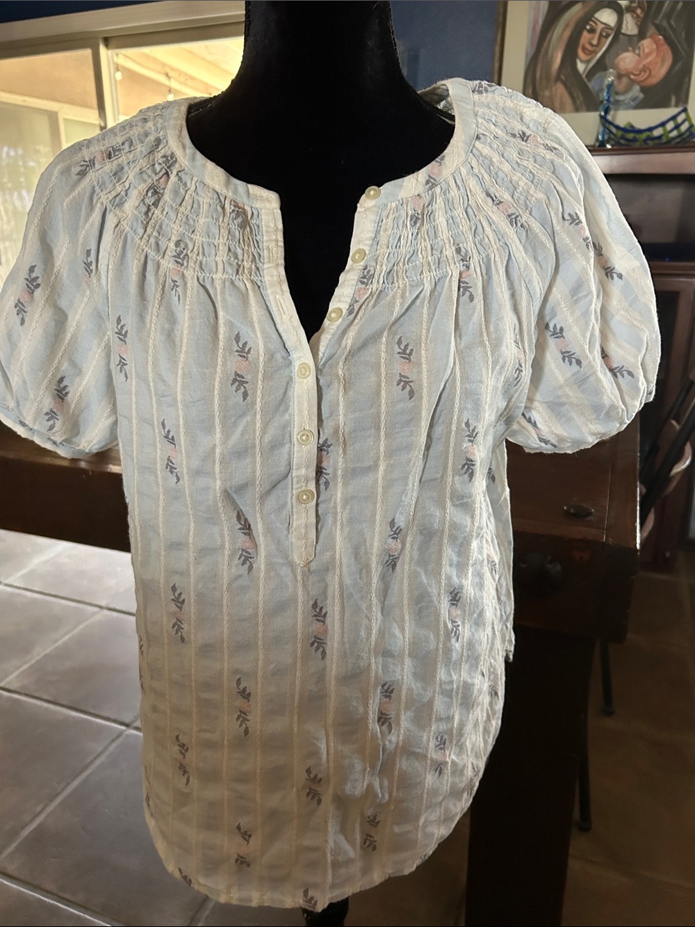 Cream color Anne Taylor Loft Floral Pintuck Peasant Blouse with Button Placket